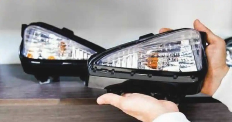 Поворотники на передний бампер от Toyota Camry 5